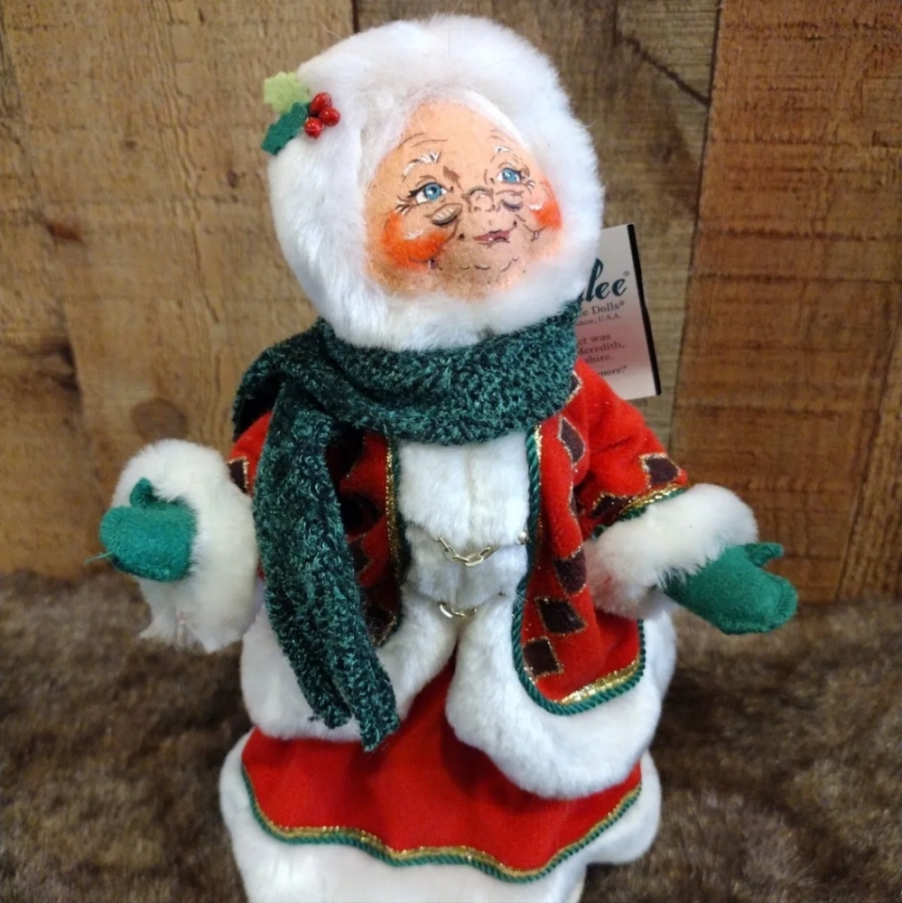 Annalee Mrs. Claus Christmas Holiday Mobilitee 9.5" Doll 2007